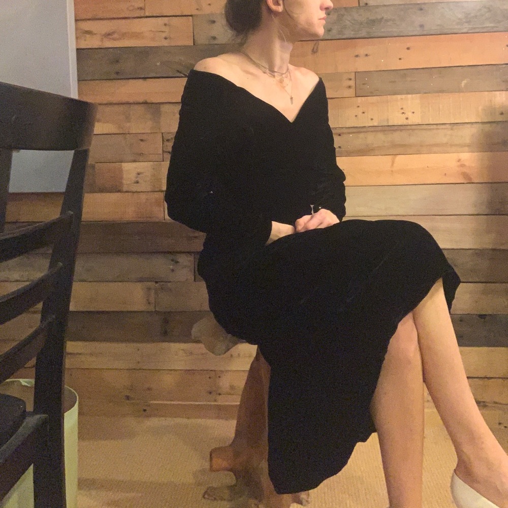 Vintage Black Velvet Dress - Picture 6 of 15